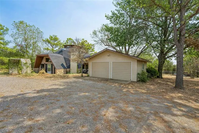 Photo 5 — 201 Skyridge Trail, Noble, OK 73068