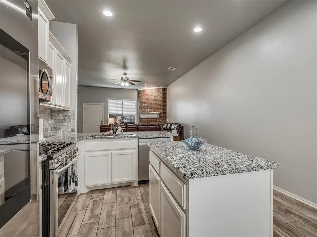 Photo 14 — 9040 NW 142nd Street, Yukon, OK 73099