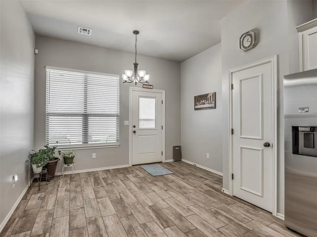 Photo 17 — 9040 NW 142nd Street, Yukon, OK 73099