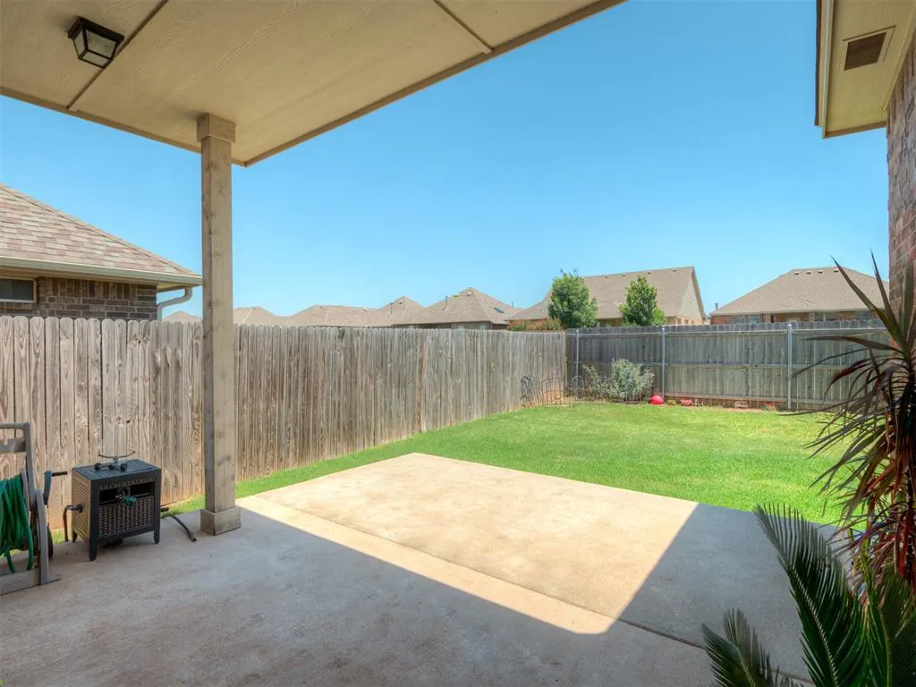 Photo 36 — 9040 NW 142nd Street, Yukon, OK 73099