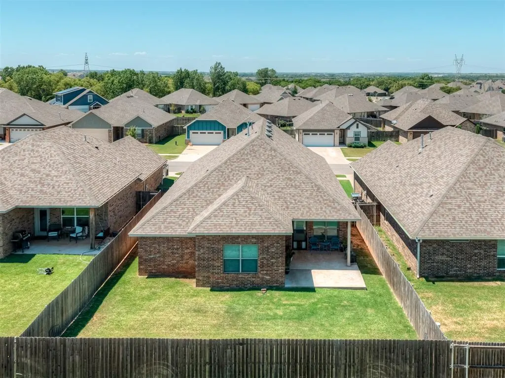 Photo 46 — 9040 NW 142nd Street, Yukon, OK 73099