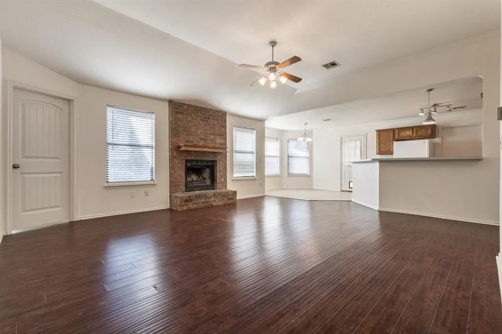 Photo 3 — 517 Firelane Road, Edmond, OK 73003