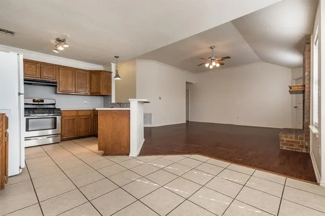 Photo 4 — 517 Firelane Road, Edmond, OK 73003