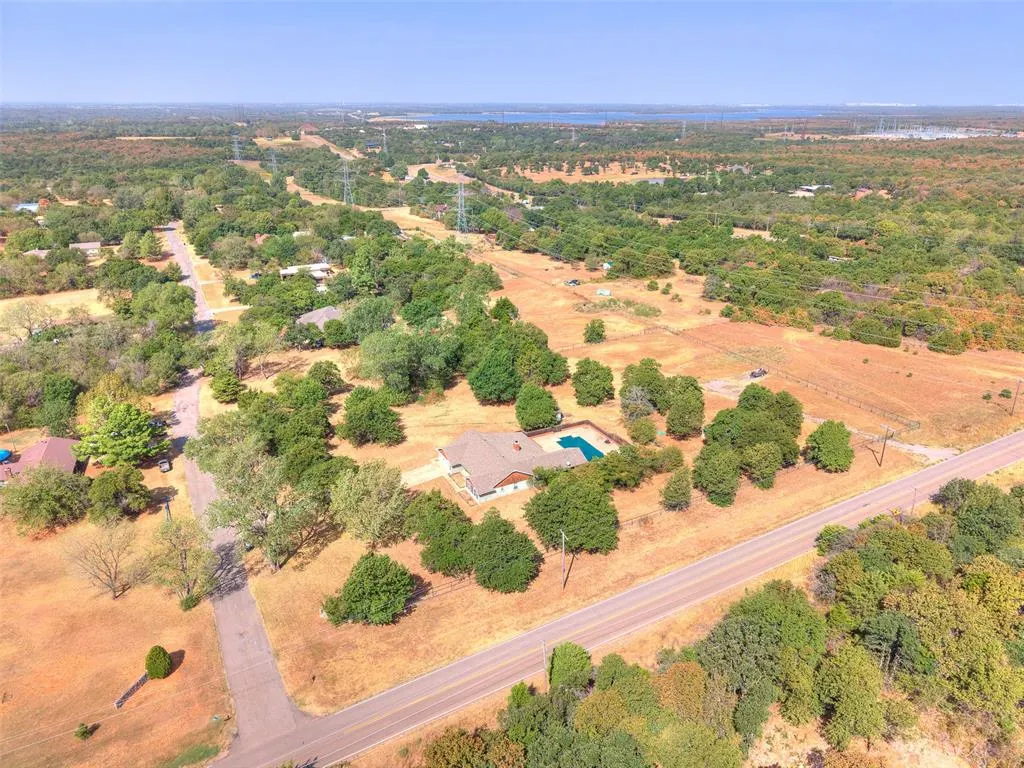 Photo 48 — 11917 SE 152nd Street, Oklahoma City, OK 73165