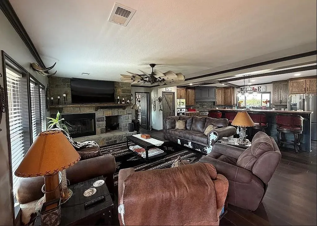 Photo 6 — 348100 E Country Drive, Cushing, OK 74023
