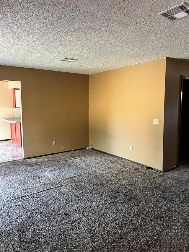 Photo 5 — 8813 N McMillan Avenue, Oklahoma City, OK 73132