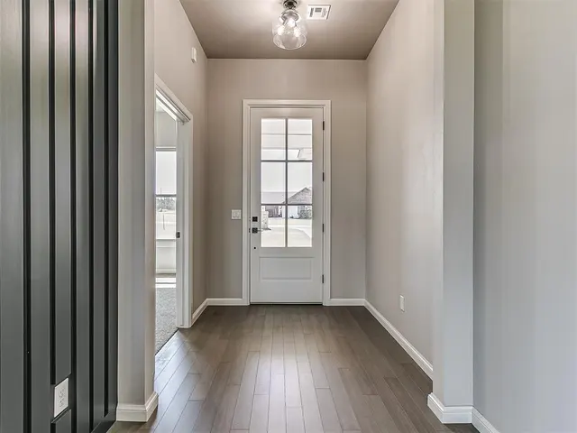 Photo 4 — 29771 Jade Street, Cashion, OK 73016
