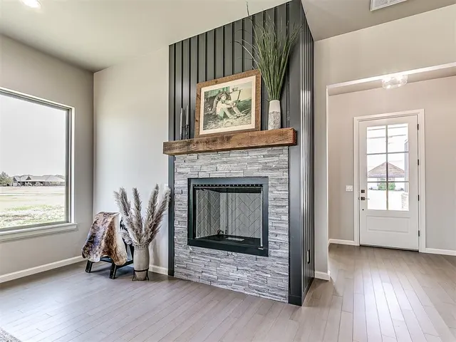 Photo 6 — 29771 Jade Street, Cashion, OK 73016