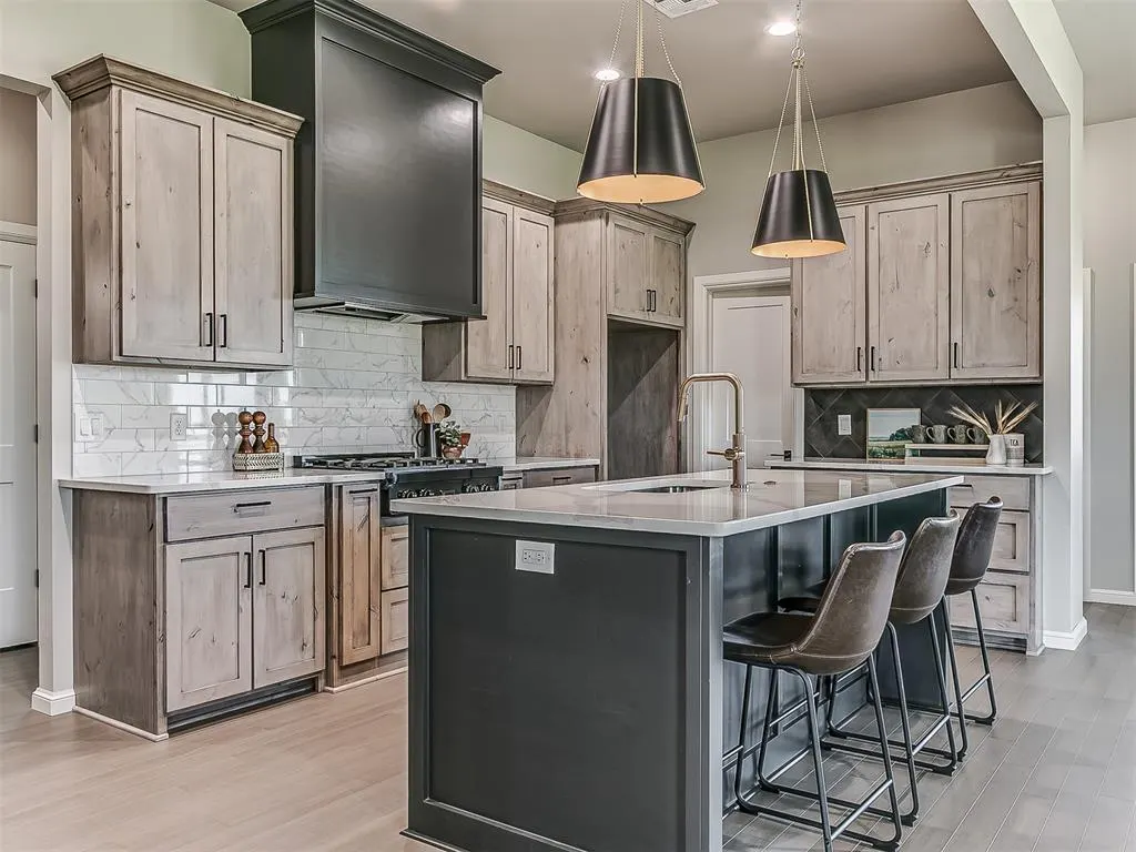 Photo 10 — 29771 Jade Street, Cashion, OK 73016