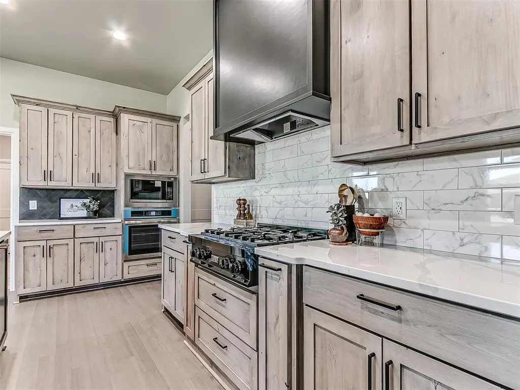 Photo 13 — 29771 Jade Street, Cashion, OK 73016