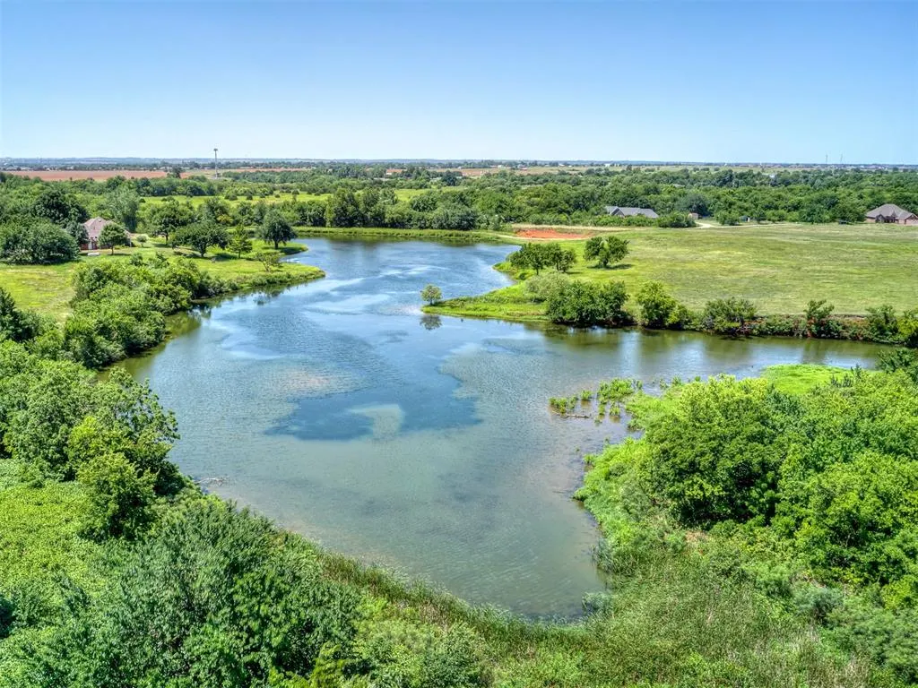Photo 2 — 2805 NE Edmond Road, Piedmont, OK 73078