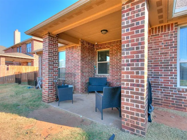 Photo 3 — 1311 Skyler Way, Norman, OK 73072