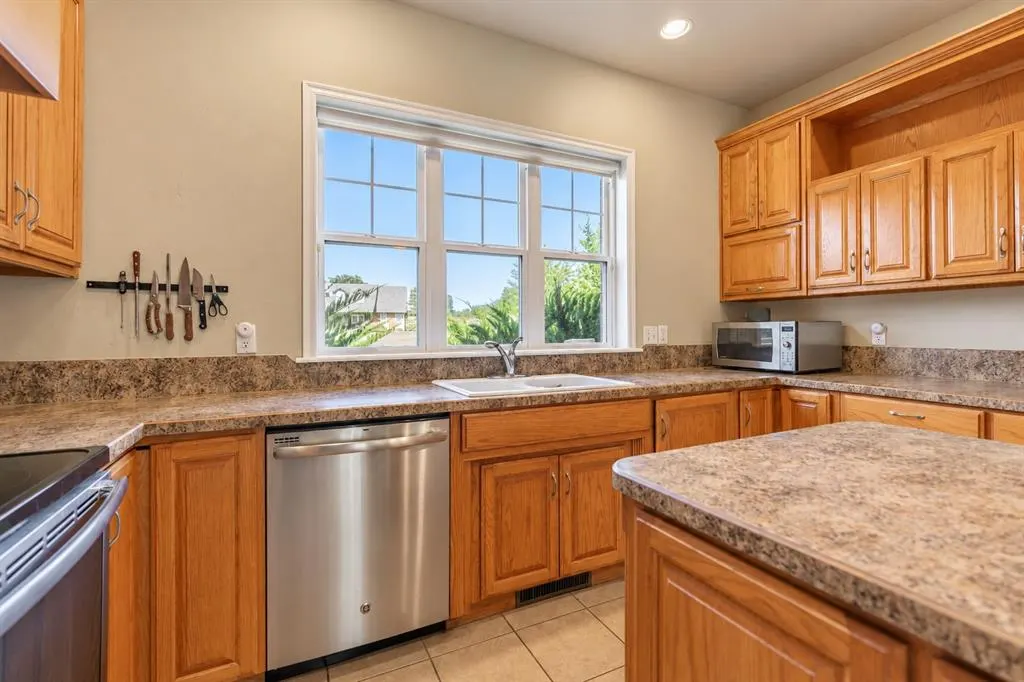 Photo 22 — 940 Lake Vista Road, Edmond, OK 73034