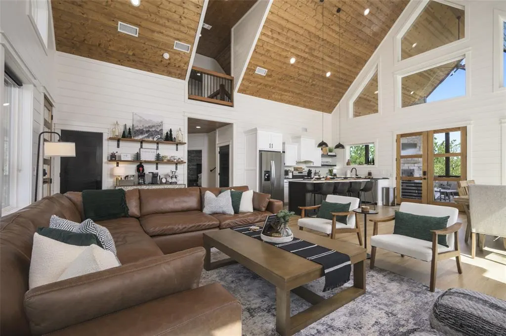 Photo 4 — 763 Evergreen Vista Loop, Broken Bow, OK 74728