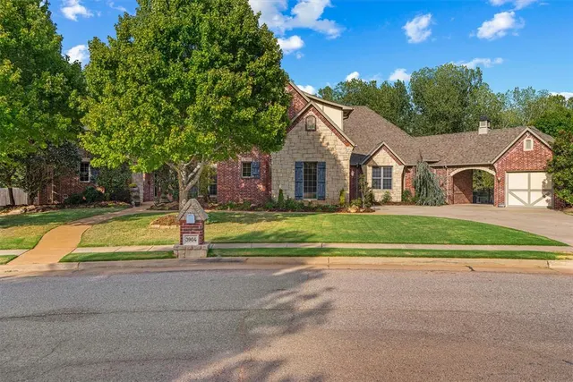 Photo 2 — 3904 Creek Bend Road, Edmond, OK 73003