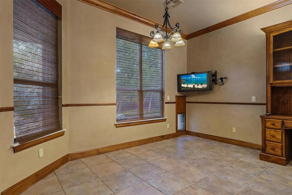 Photo 9 — 3904 Creek Bend Road, Edmond, OK 73003