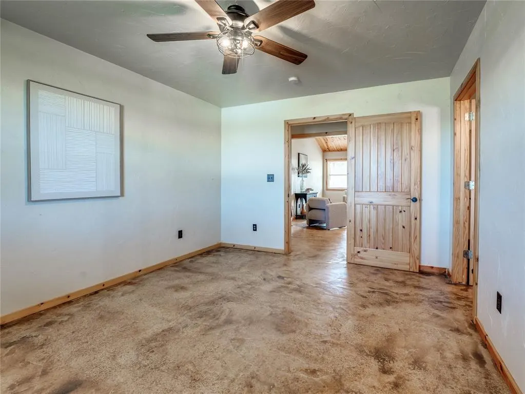 Photo 17 — 751 S Henney Road, Guthrie, OK 73044