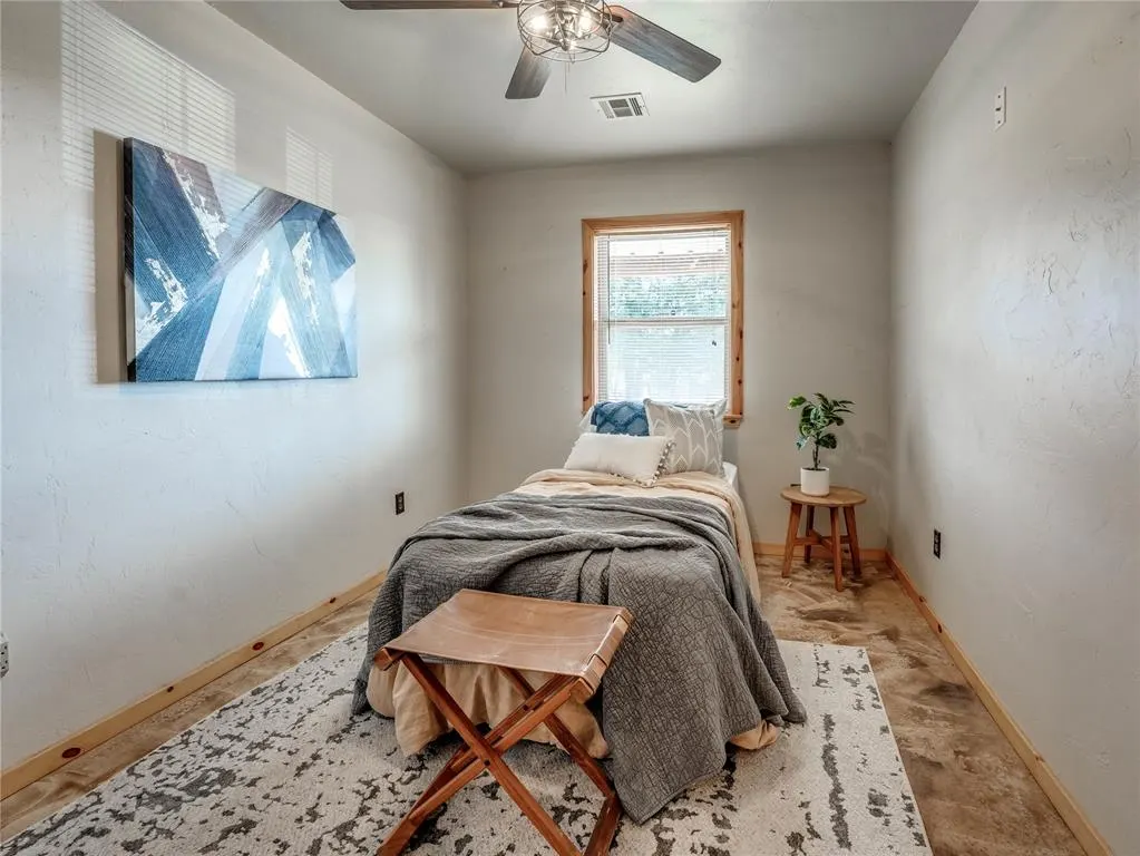 Photo 23 — 751 S Henney Road, Guthrie, OK 73044