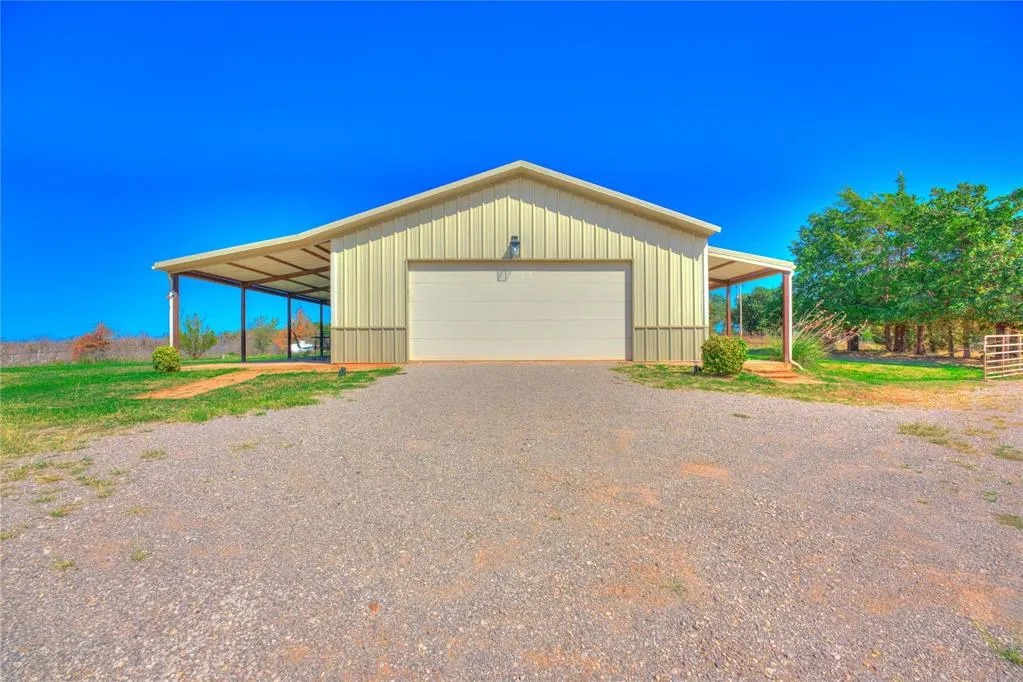 Photo 33 — 751 S Henney Road, Guthrie, OK 73044