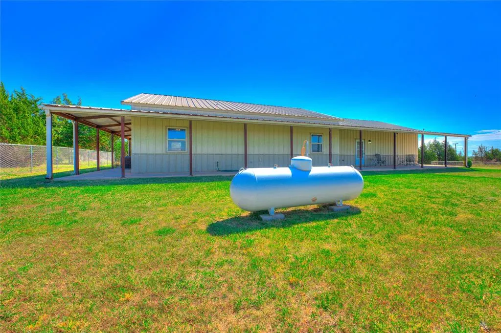Photo 34 — 751 S Henney Road, Guthrie, OK 73044