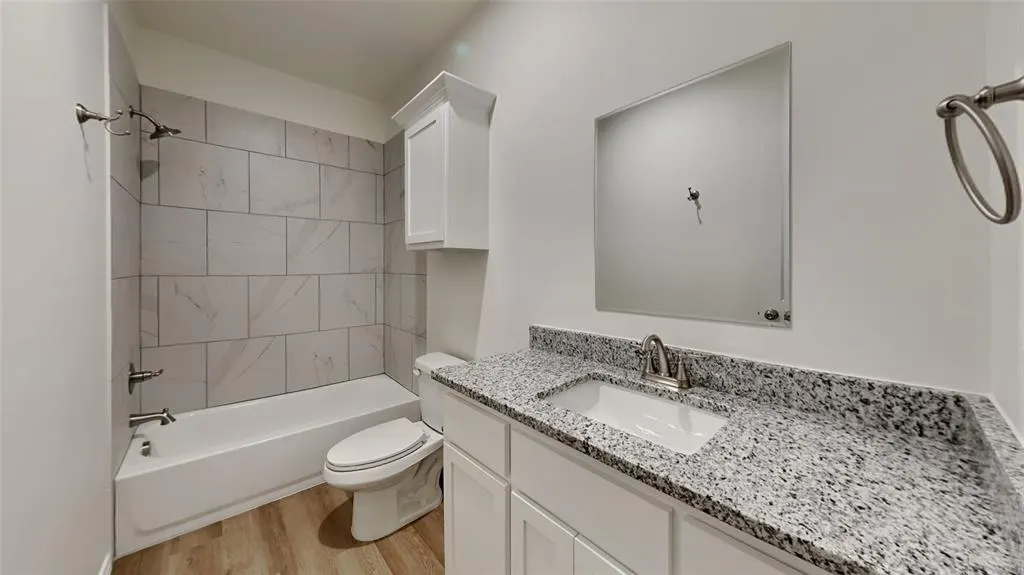 Photo 8 — 9118 McLendon Court, Yukon, OK 73099