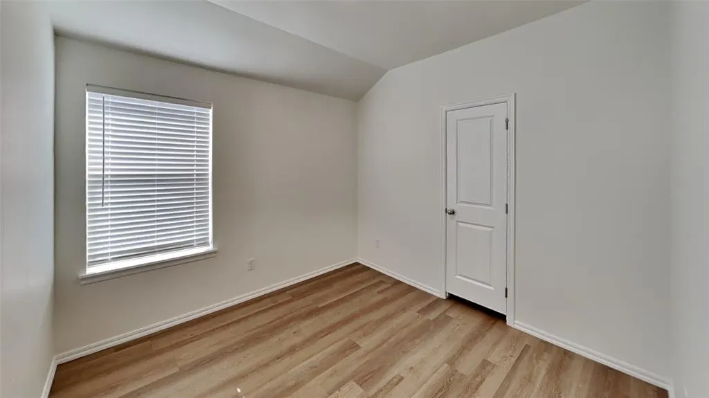 Photo 12 — 9118 McLendon Court, Yukon, OK 73099