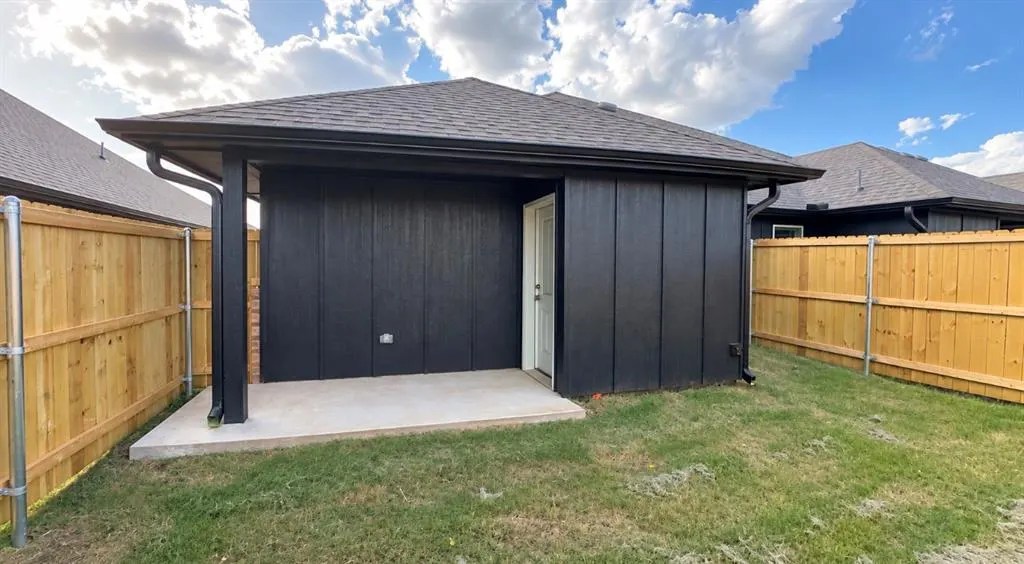 Photo 15 — 9118 McLendon Court, Yukon, OK 73099