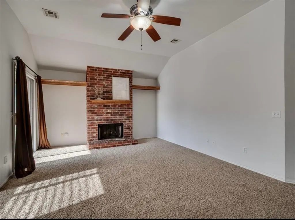 Photo 5 — 12276 SW 10th Street, Yukon, OK 73099