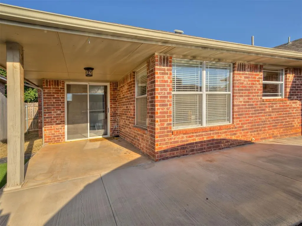 Photo 32 — 12276 SW 10th Street, Yukon, OK 73099