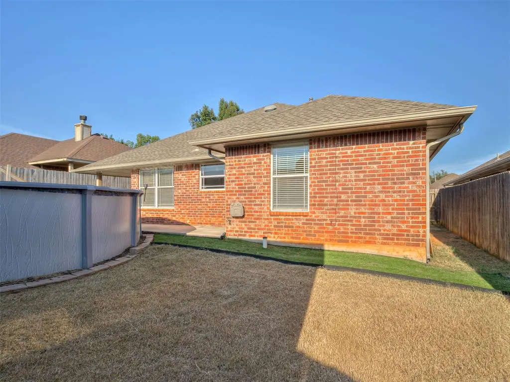 Photo 34 — 12276 SW 10th Street, Yukon, OK 73099