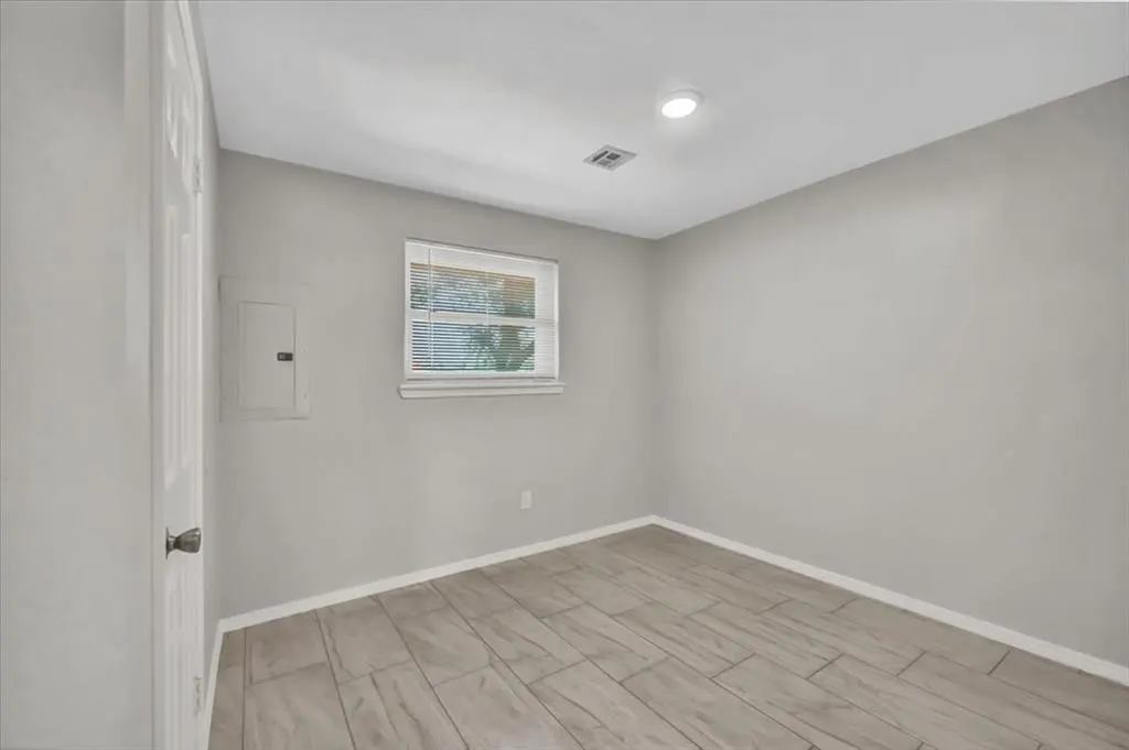 Photo 22 — 1209 Lawton, Oklahoma City, OK 73160