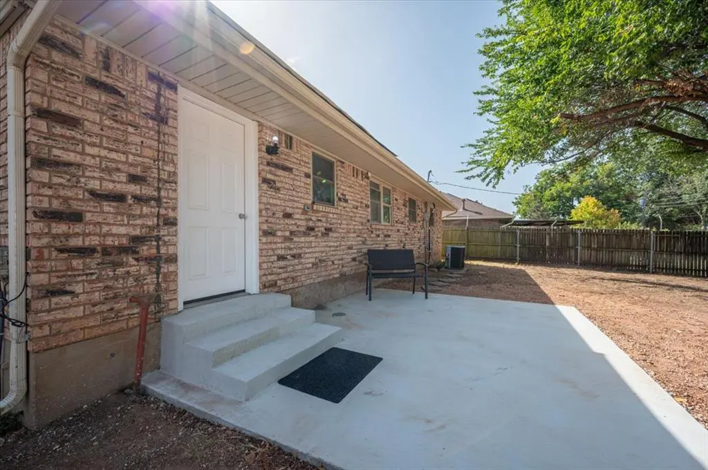 Photo 30 — 1209 Lawton, Oklahoma City, OK 73160