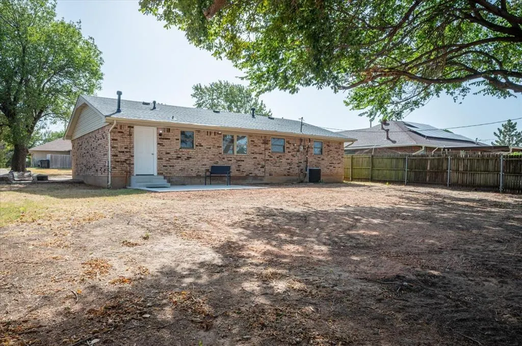 Photo 32 — 1209 Lawton, Oklahoma City, OK 73160