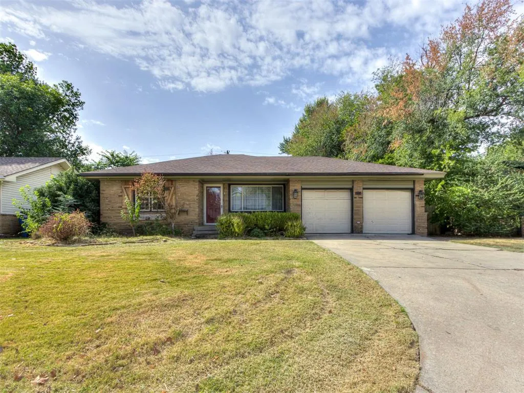 Front exterior — 2124 Erin Place, Oklahoma City, OK 73120