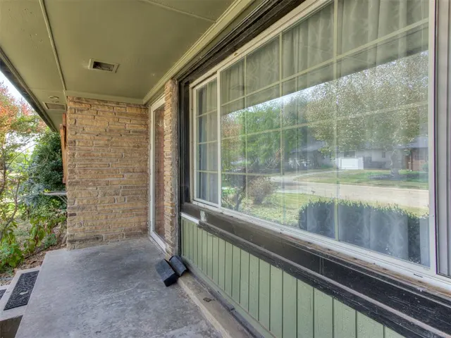 Photo 4 — 2124 Erin Place, Oklahoma City, OK 73120
