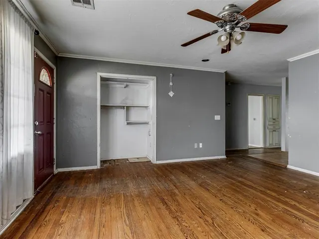 Photo 7 — 2124 Erin Place, Oklahoma City, OK 73120