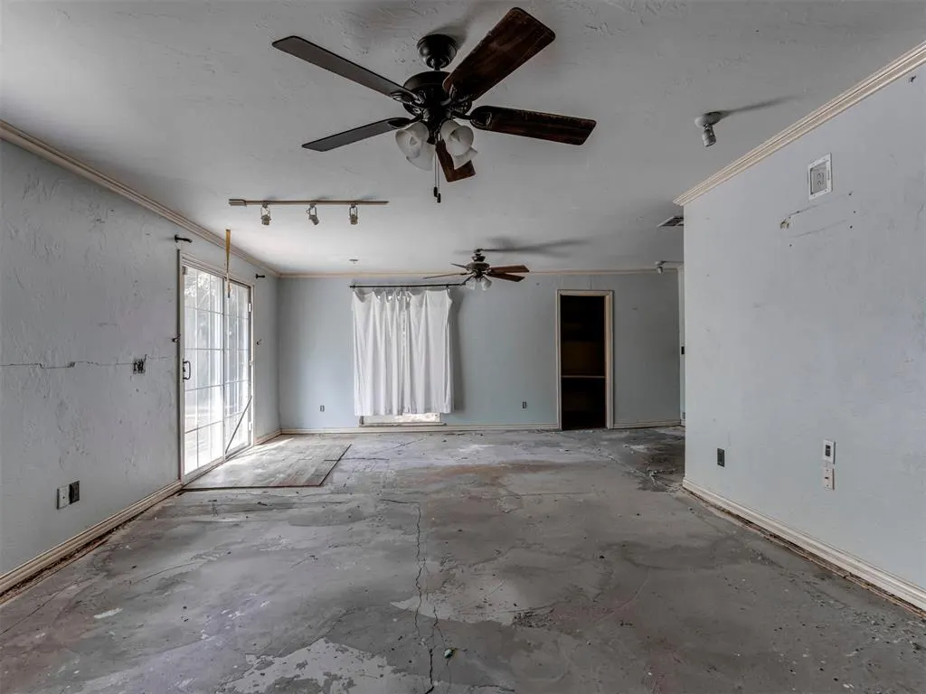Photo 14 — 2124 Erin Place, Oklahoma City, OK 73120
