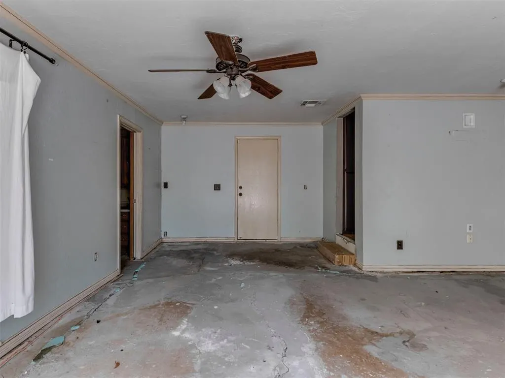 Photo 16 — 2124 Erin Place, Oklahoma City, OK 73120