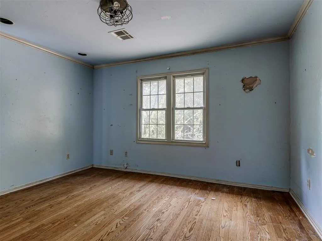Photo 18 — 2124 Erin Place, Oklahoma City, OK 73120