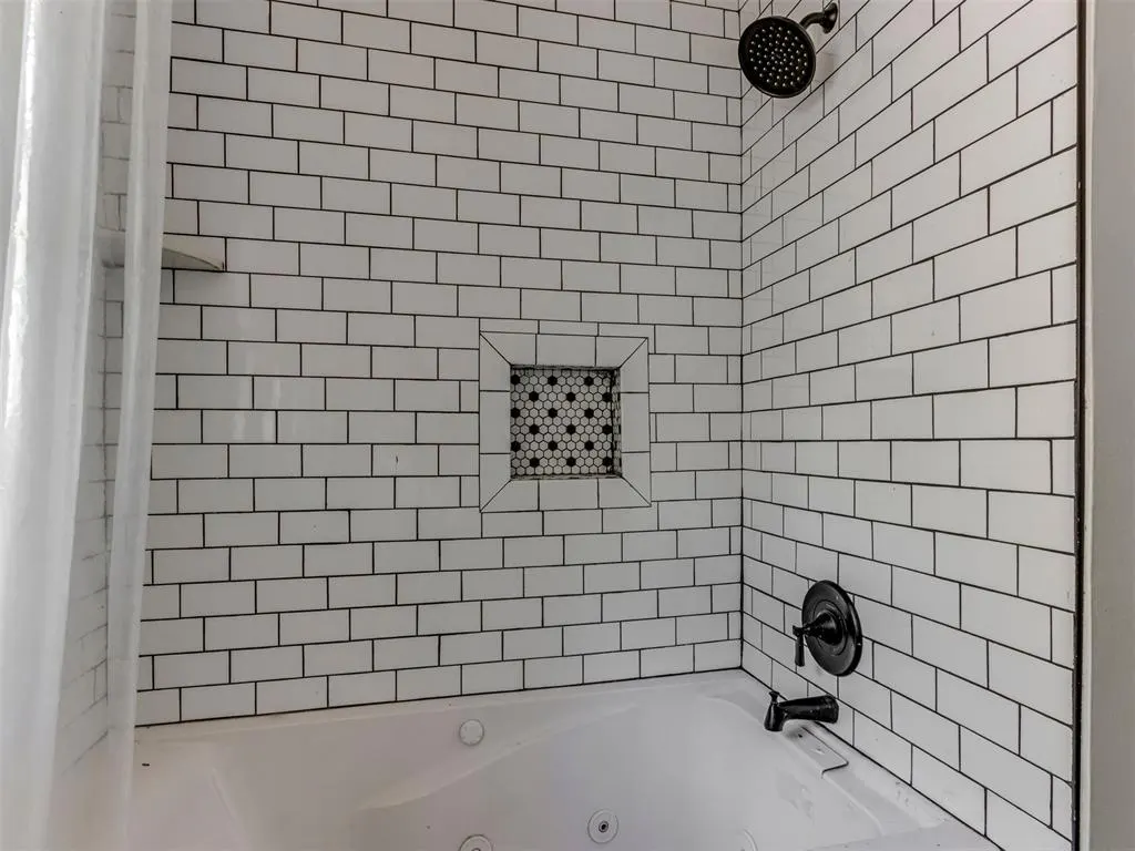 Photo 25 — 2124 Erin Place, Oklahoma City, OK 73120