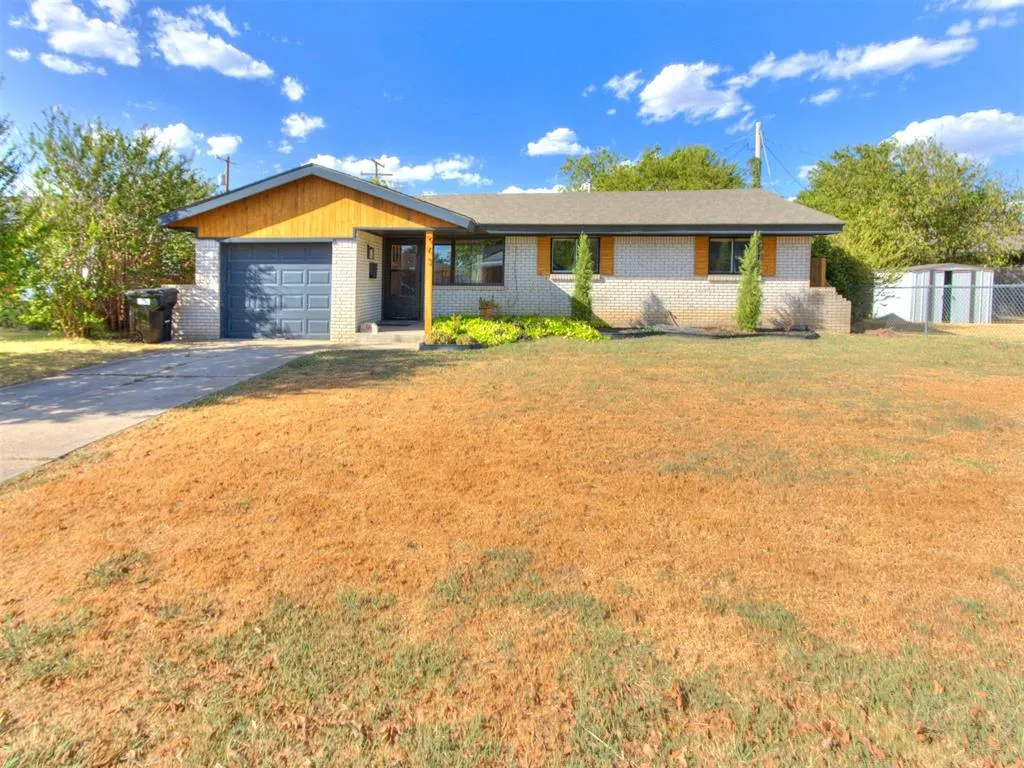 Front exterior — 907 SW 3rd Street, Oklahoma City, OK 73160