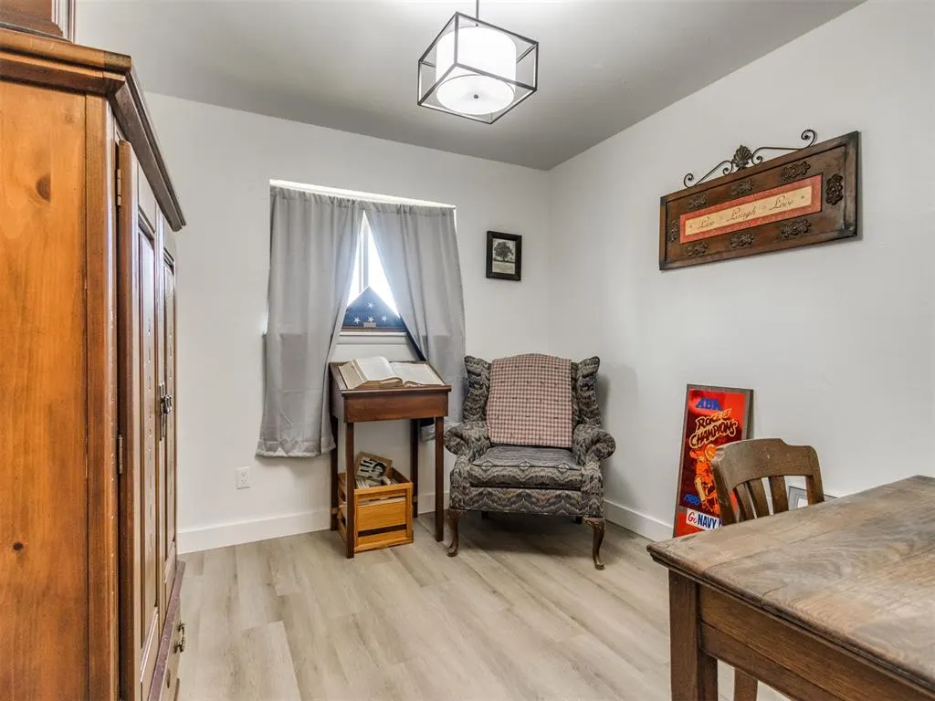 Photo 24 — 907 SW 3rd Street, Oklahoma City, OK 73160
