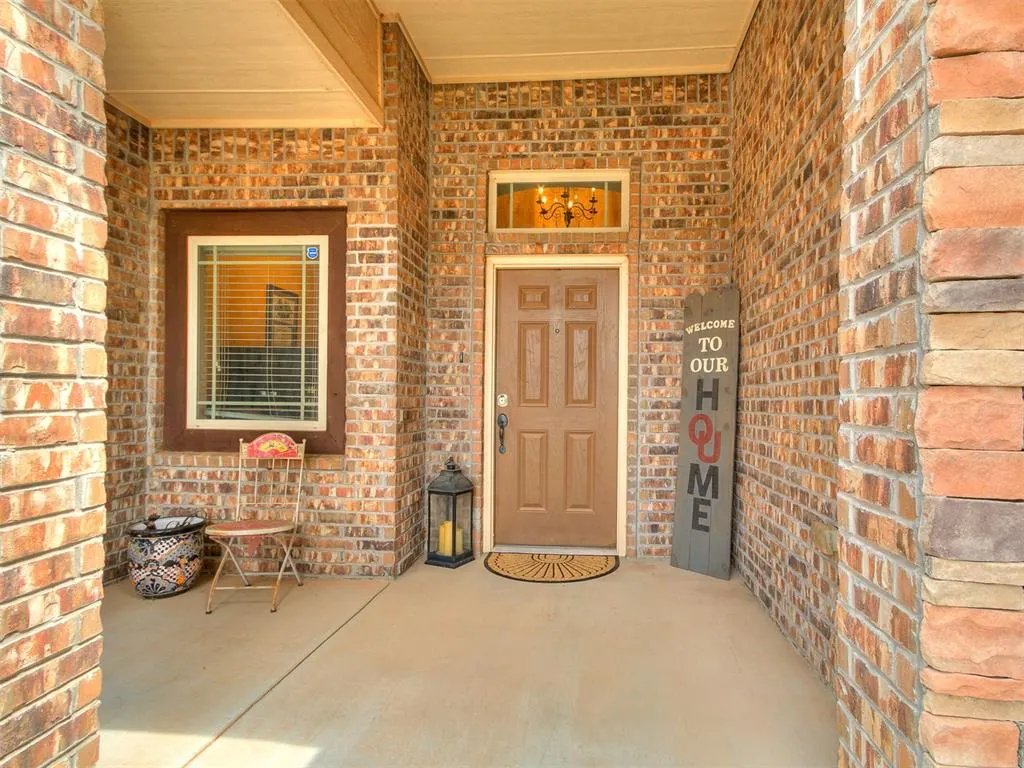 Photo 2 — 8425 NW 143rd Terrace, Oklahoma City, OK 73142