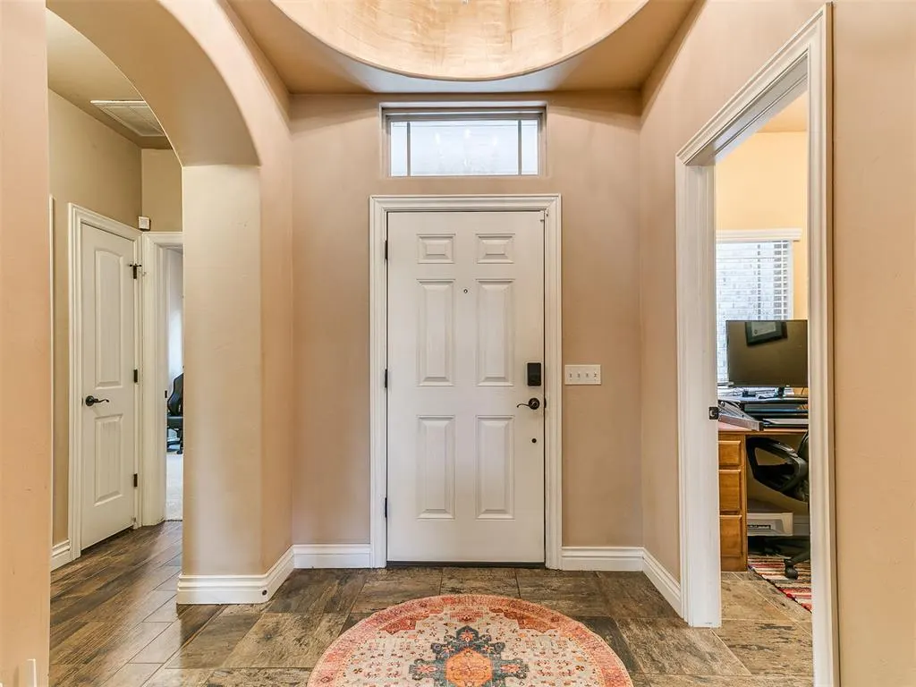 Photo 4 — 8425 NW 143rd Terrace, Oklahoma City, OK 73142
