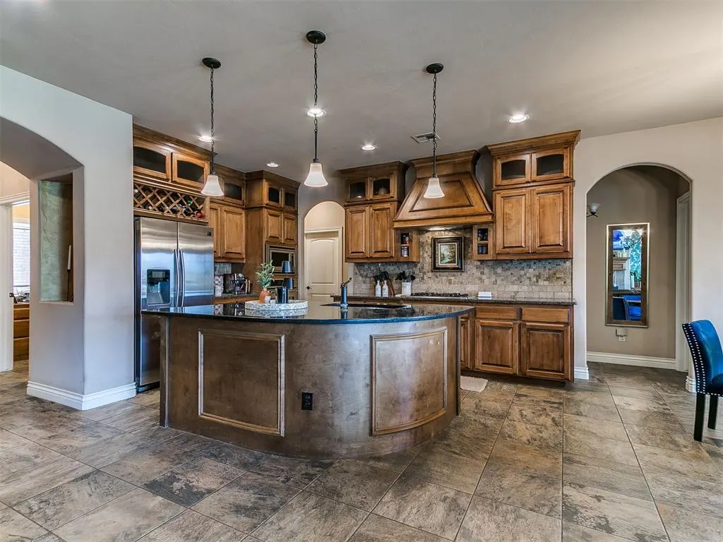 Photo 9 — 8425 NW 143rd Terrace, Oklahoma City, OK 73142