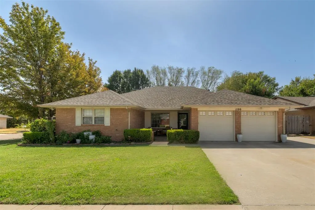 Front exterior — 1100 SW 91st Street, Oklahoma City, OK 73139