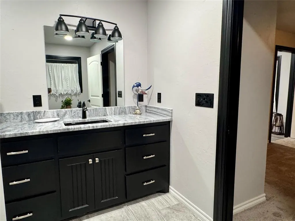 Photo 17 — 302 S 15th Street, Chickasha, OK 73018