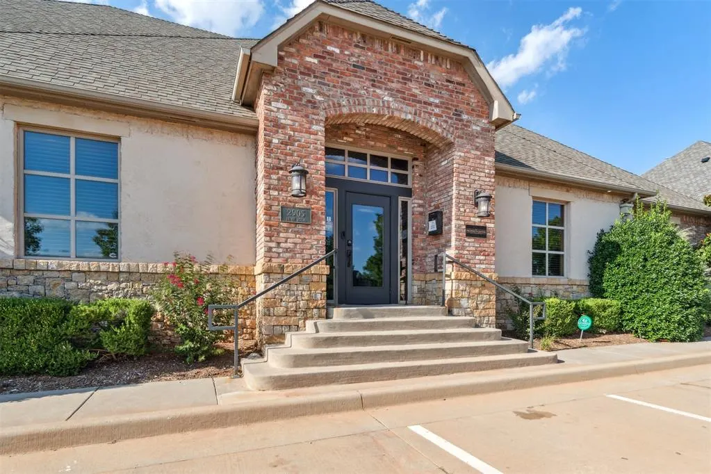 Photo 3 — 2905 NW 156th Street, Edmond, OK 73013