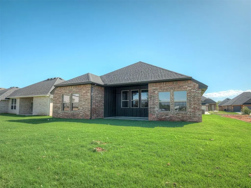 Photo 38 — 5105 Misty Wood Lane, Mustang, OK 73064