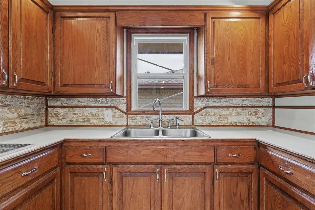 Photo 4 — 224 W Kerr Street, Oklahoma City, OK 73110